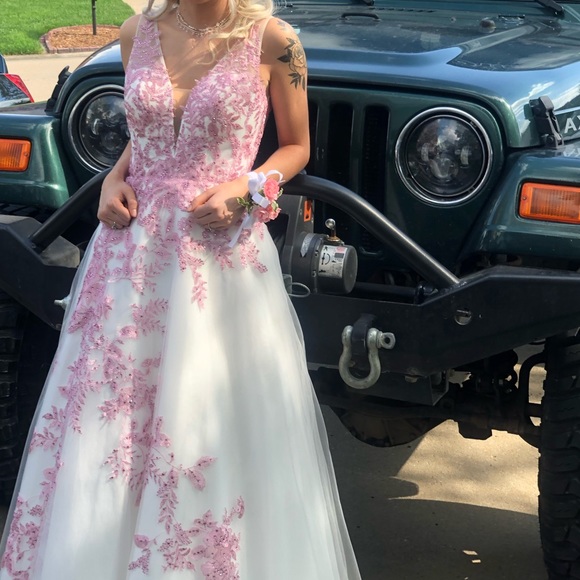 Brooklyn and Bailey x Camille La Vie prom dress - Picture 3 of 3